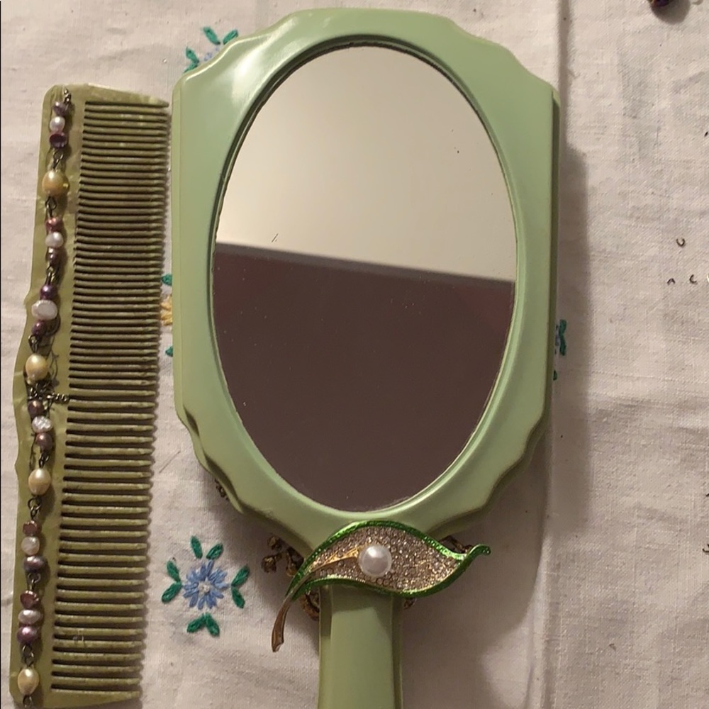 Vintage vanity set - Picture 5 of 5